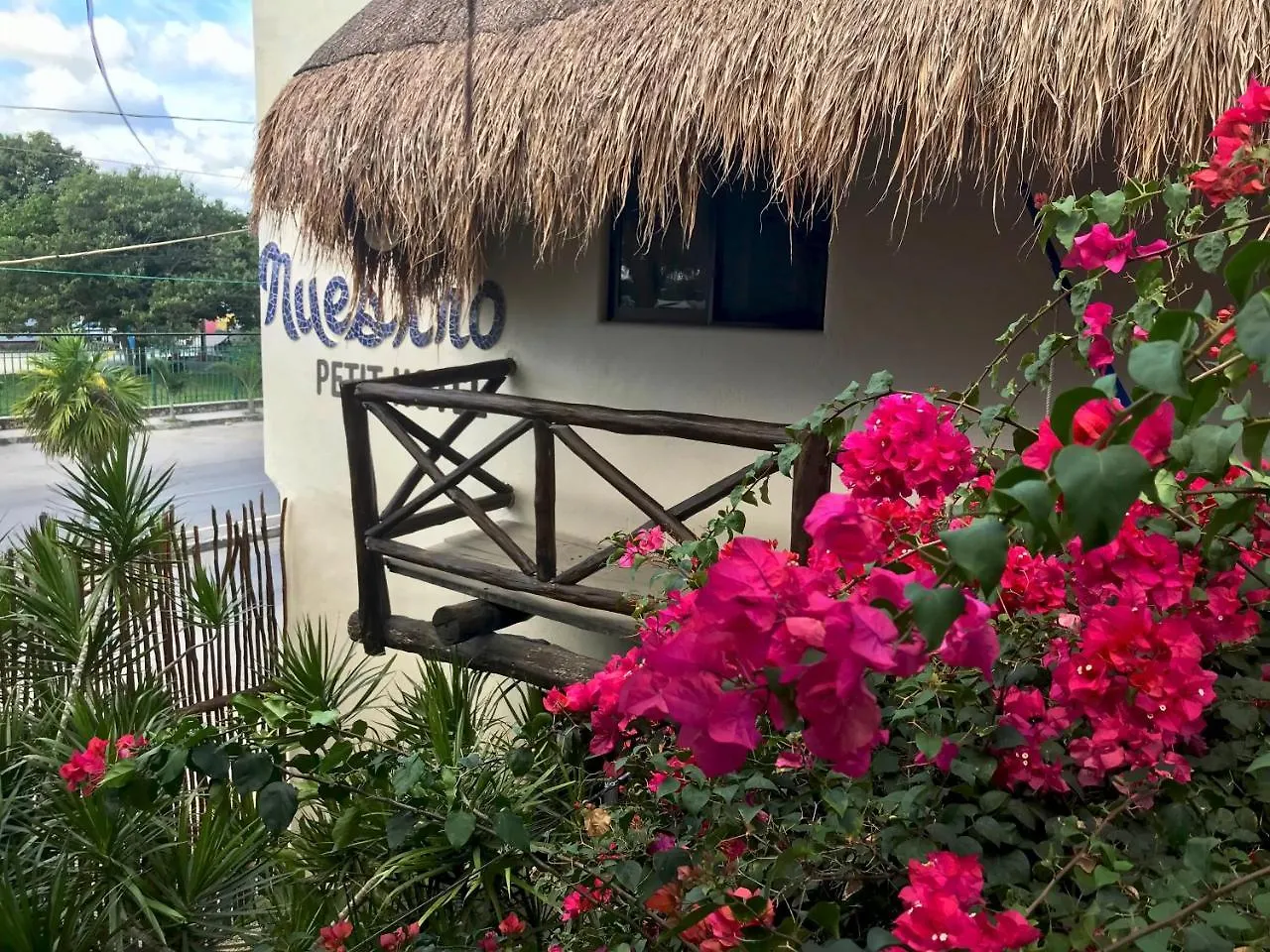 Lo Nuestro Petit Hotel Tulum 3*,  Mexico